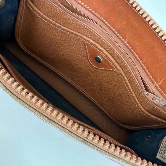 Dooney and bourke vintage bag - Picture 5 of 6